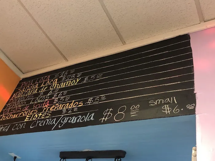 Botanas Juice Bar & Snacks Picture 5