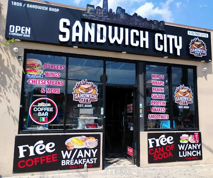 Sandwich City Picture 6