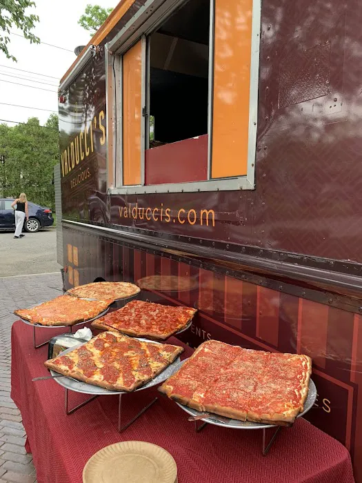 Valducci's Pizza Picture 1