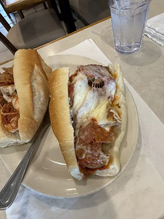 Ciro Pizza Cafe Picture 3