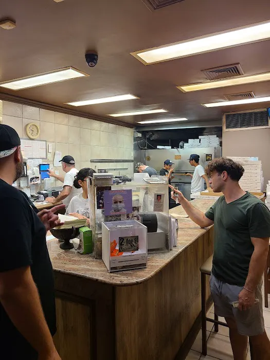 Ciro Pizza Cafe Picture 5