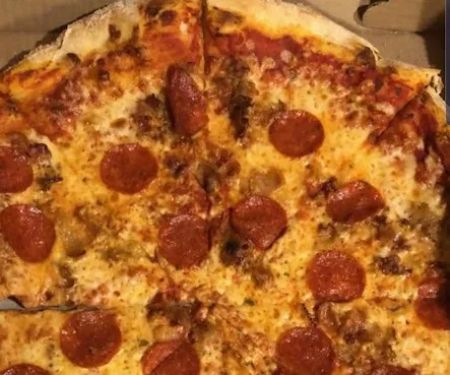 La Vita Mia Pizza and Panini & Italian Specialties Market