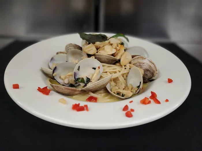 Z-Two Restaurant & Lounge Picture 1