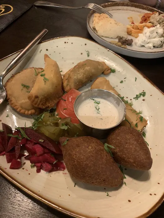 Laila Restaurant And Lounge Picture 9