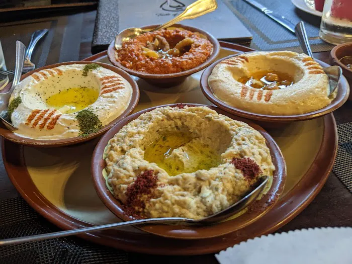 Laila Restaurant And Lounge Picture 1