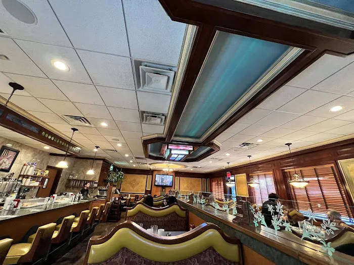 Page Plaza Diner Picture 9