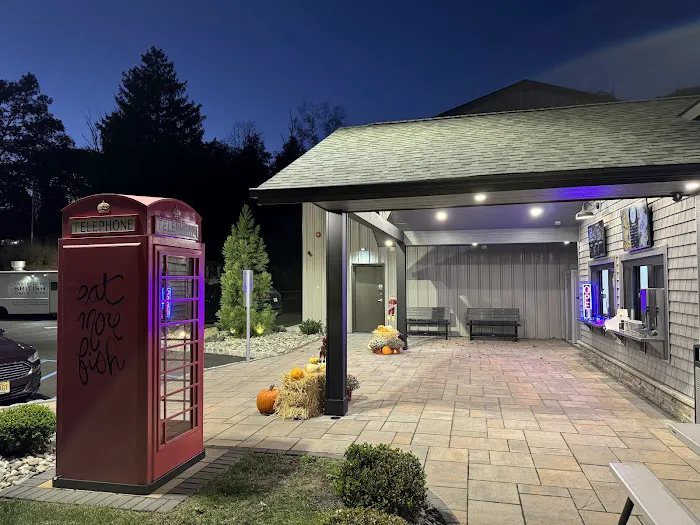 Tastefully British Picture 1