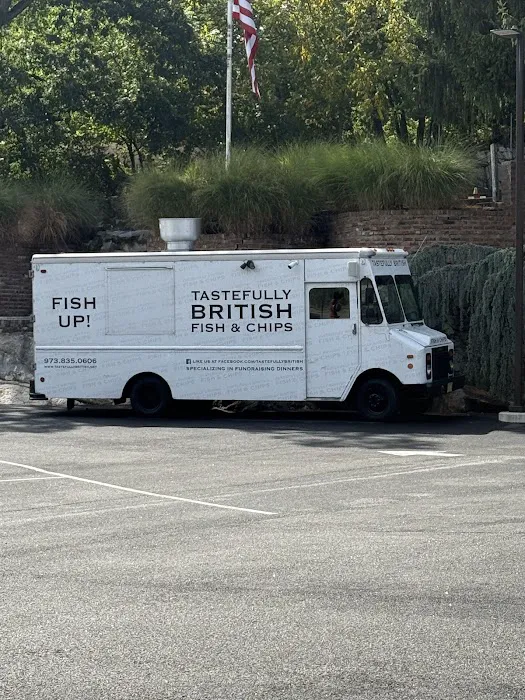 Tastefully British Picture 7