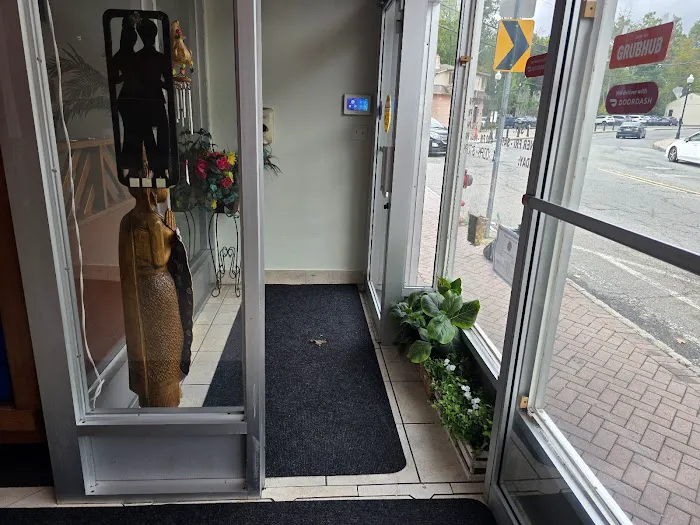 THAI WHITE LOTUS RESTAURANT Picture 8