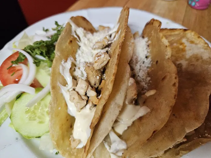 El Mariachi Restaurante Picture 4