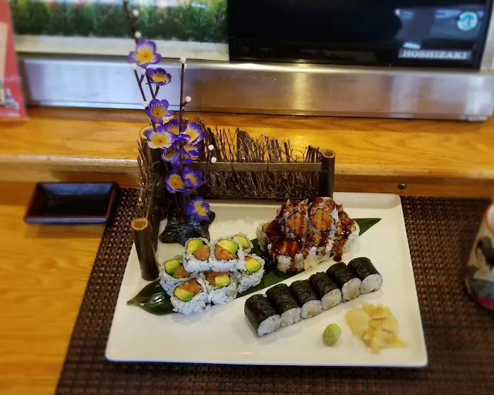 Akoya Sushi Picture 1