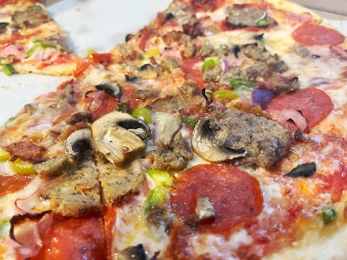 Ferati's Pizza Picture 3