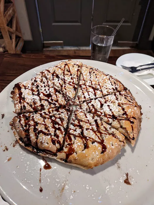 Colombo’s 900 Degrees Pizza Picture 4