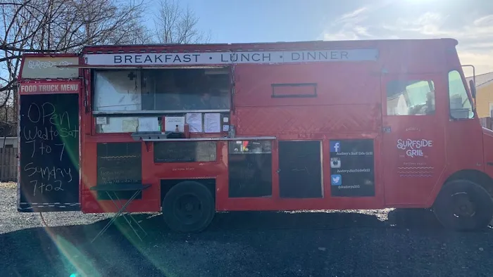 Audrey's Food Truck Picture 7