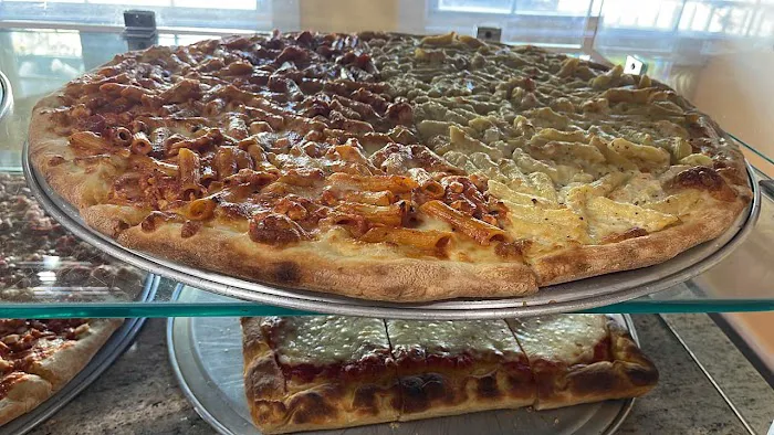 Four Brothers Restaurant & Pizzeria Picture 8