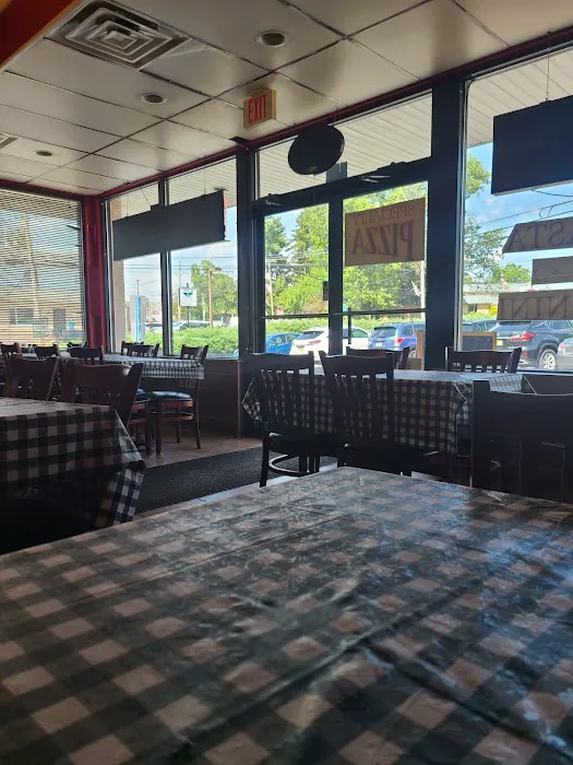 Marino's Pizzeria & Restaurant Picture 5