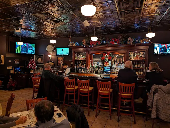 Luigi's Italian Restaurant & Bar Picture 6