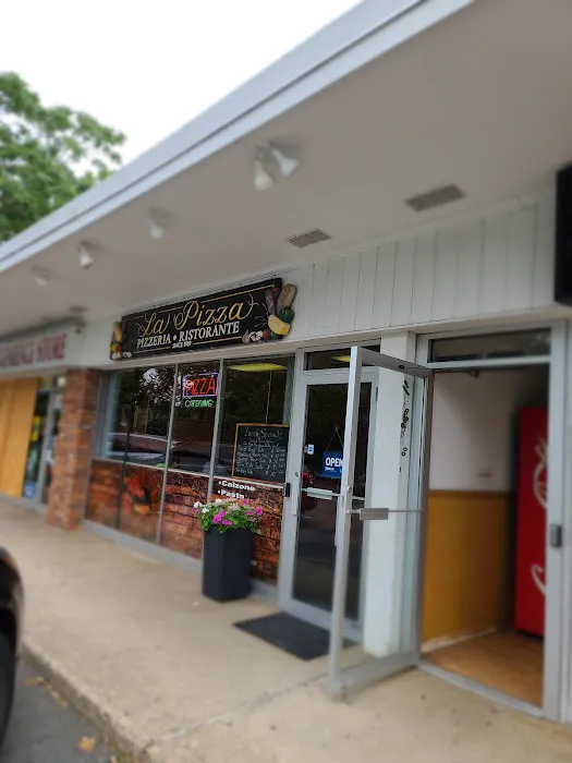 La Pizza of Roseland Picture 4