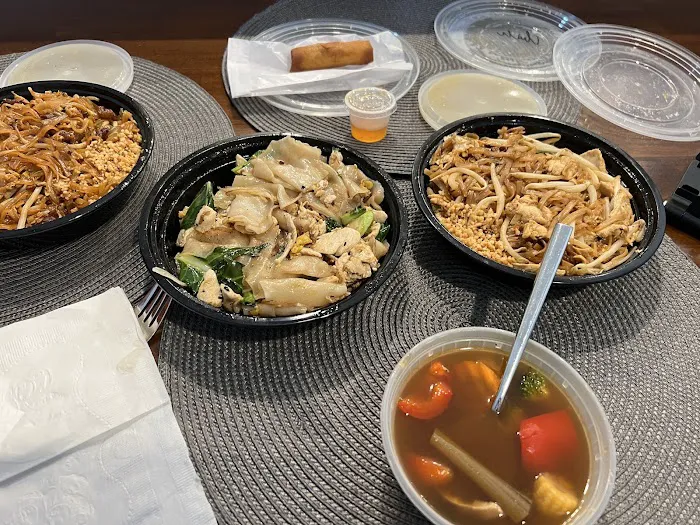 3 Sons Thai Kitchen Picture 2