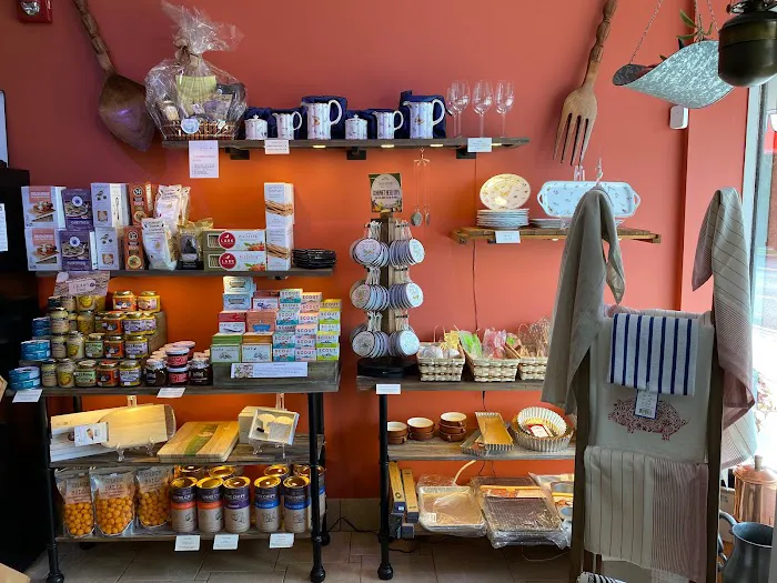 Bistro Culinary Market Picture 6