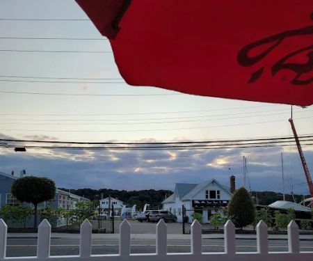 DJ's Clam Shack Huntington