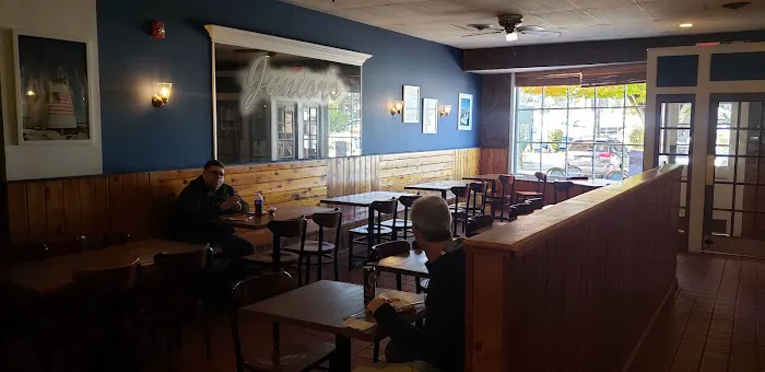 Junior's Pizza Picture 1