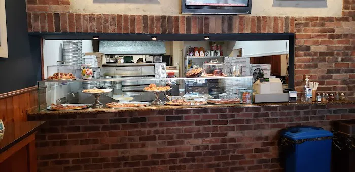 Junior's Pizza Picture 8