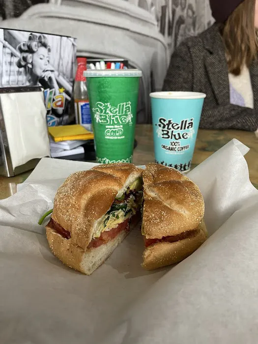 Stella Blue Bistro Picture 4