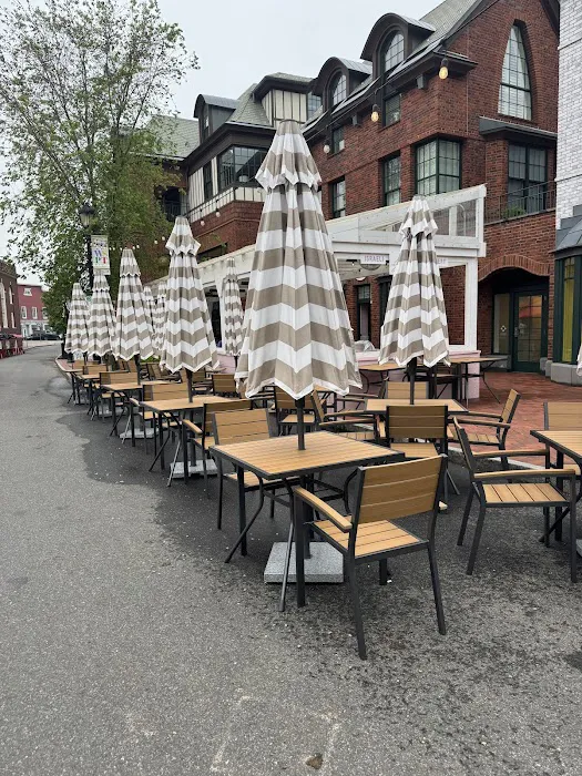 The Blondinit Picture 5