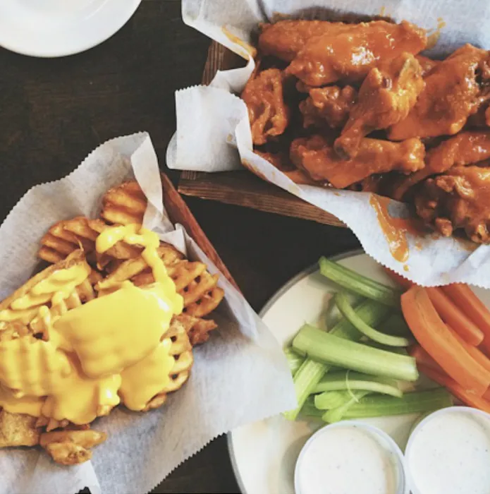 Wogies Bar & Grill, Katonah Picture 7