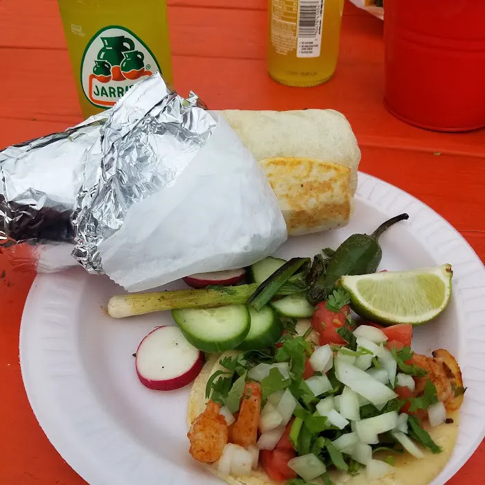 Tacos El Azteca Picture 5