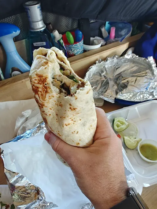 Tacos El Azteca Picture 10