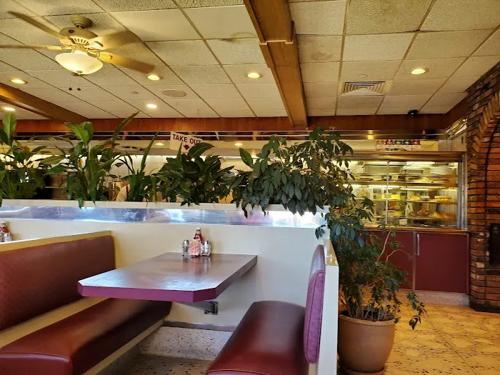 Penny's Diner & Restaurant III Picture 9