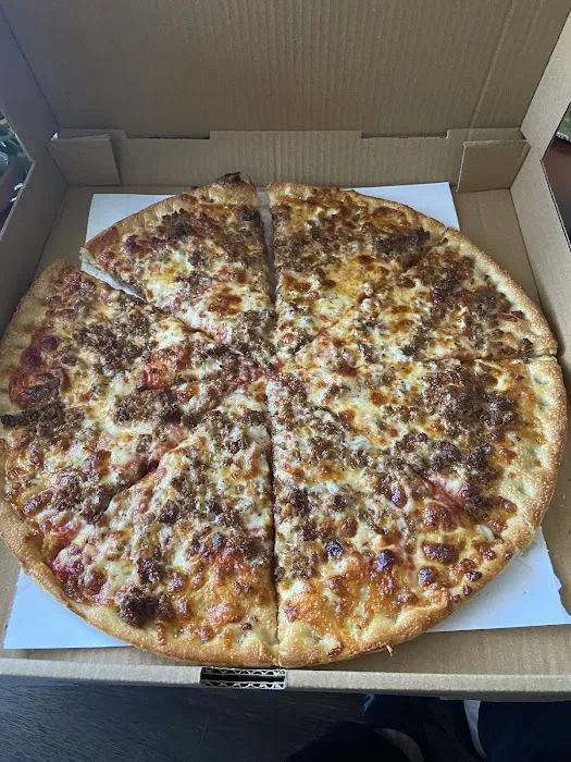 East Avenue Pizza Picture 10