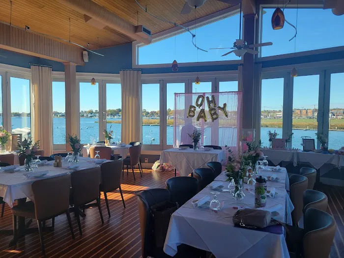 Harbor Lights Picture 10