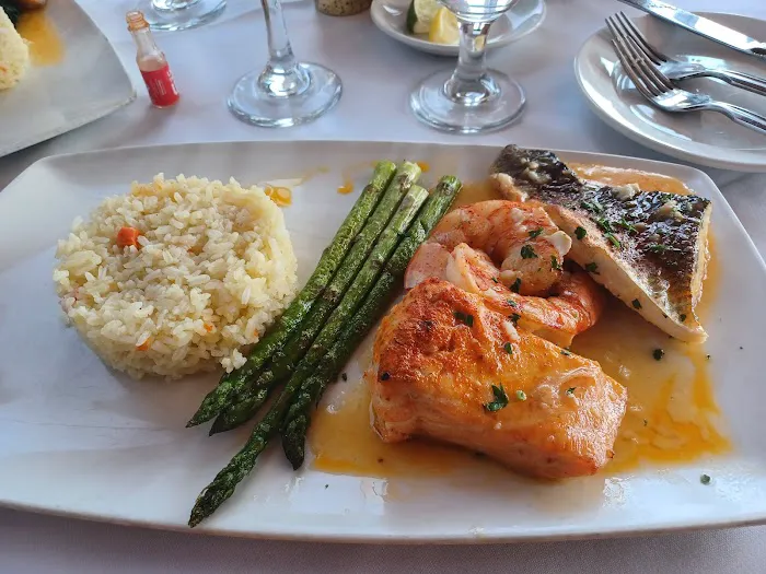 Harbor Lights Picture 3