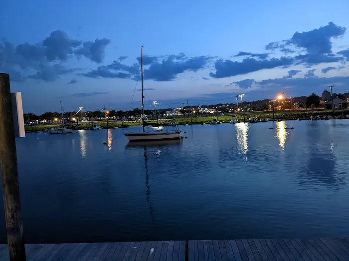 Harbor Lights Picture 7