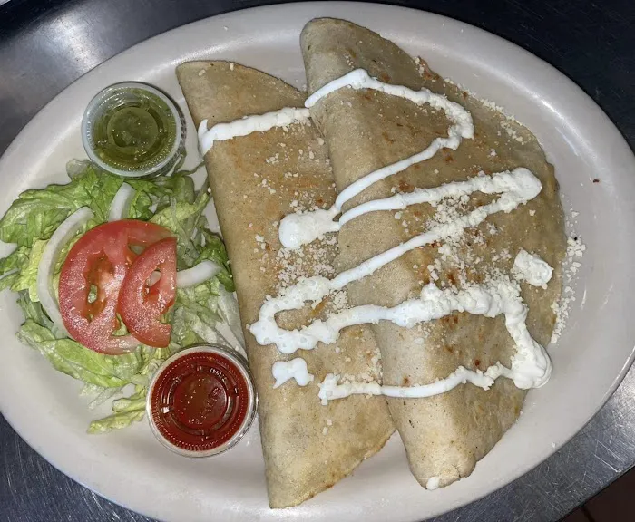 Mexico Chapin Restaurant & Bakery Picture 3