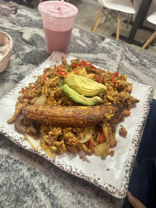 Galapagos Restaurant and Bakery Picture 8