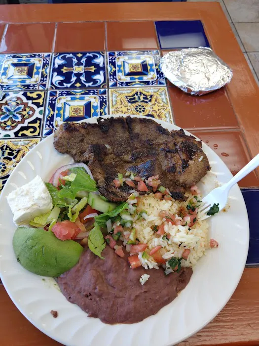 Deli Pupuseria Salvadoreña Picture 1