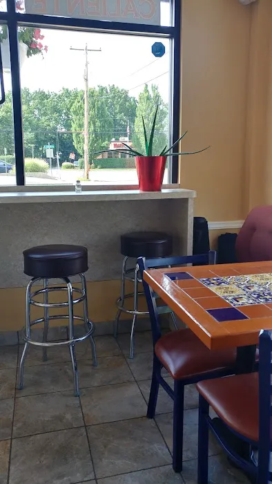 Deli Pupuseria Salvadoreña Picture 5