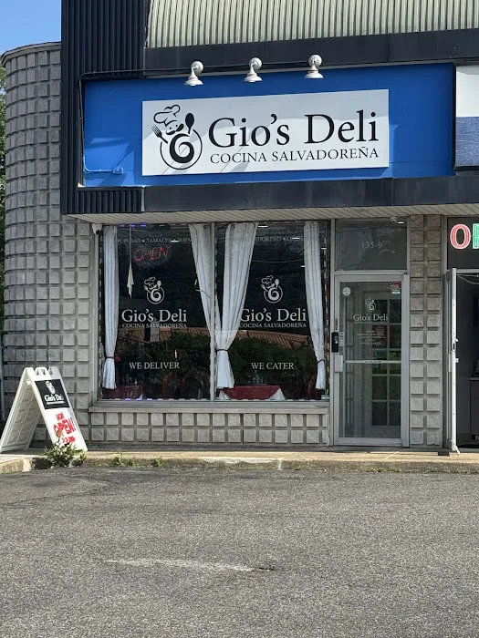 GIO'S DELI Picture 3