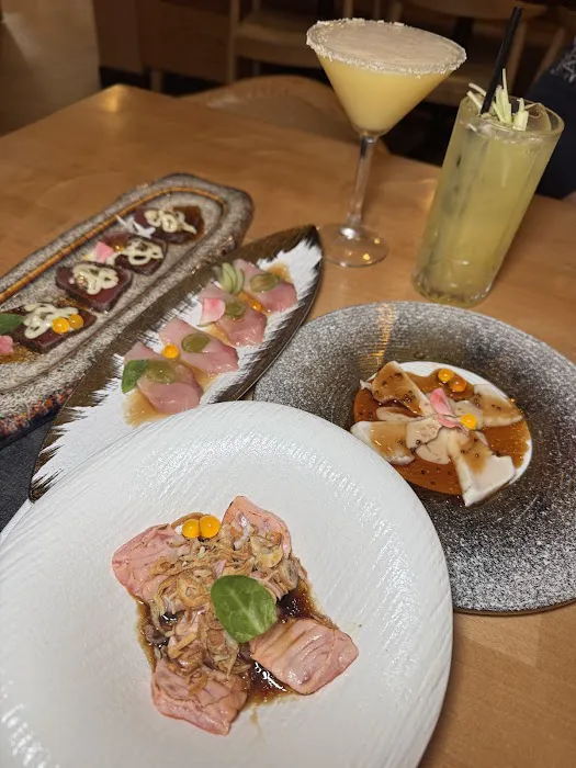 Honami Sushi Hibachi & Lounge Picture 5