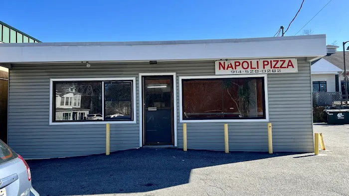 Napoli's Pizza Restaurant Picture 4