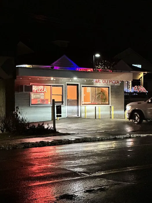 Napoli's Pizza Restaurant Picture 3