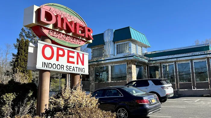 Mohegan Diner Picture 9