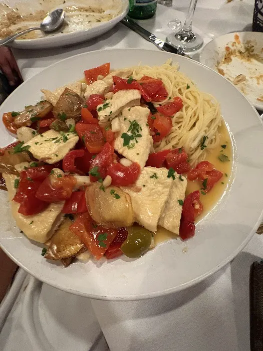 Benvenuto II — Mohegan Lake Picture 9