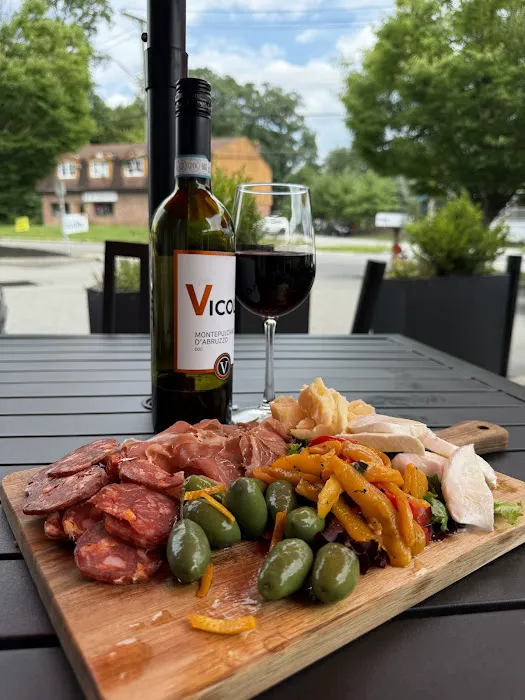 Benvenuto II — Mohegan Lake Picture 1