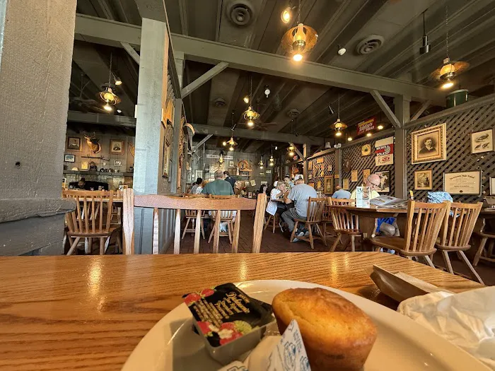 Cracker Barrel Old Country Store Picture 7