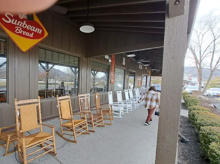 Cracker Barrel Old Country Store Picture 2